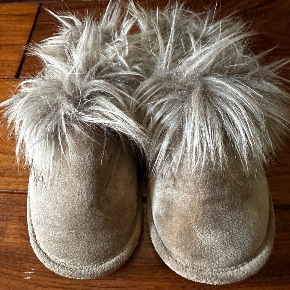 RH Luxe Faux Fur Slippers Lion Kids XL